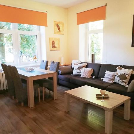 Konigsbruck Ferienwohnung Und Pension "Zur Aue" מראה חיצוני תמונה