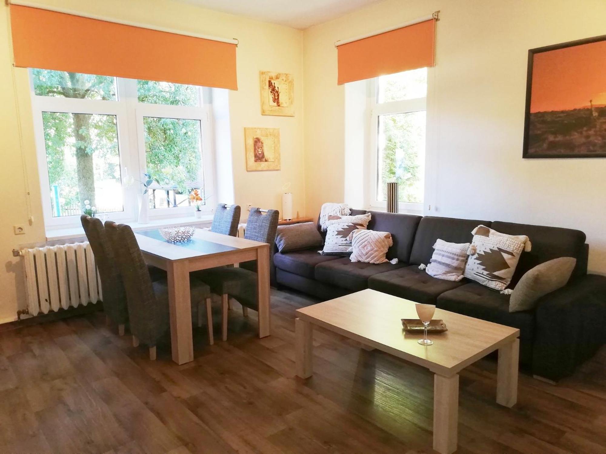 Konigsbruck Ferienwohnung Und Pension "Zur Aue" מראה חיצוני תמונה