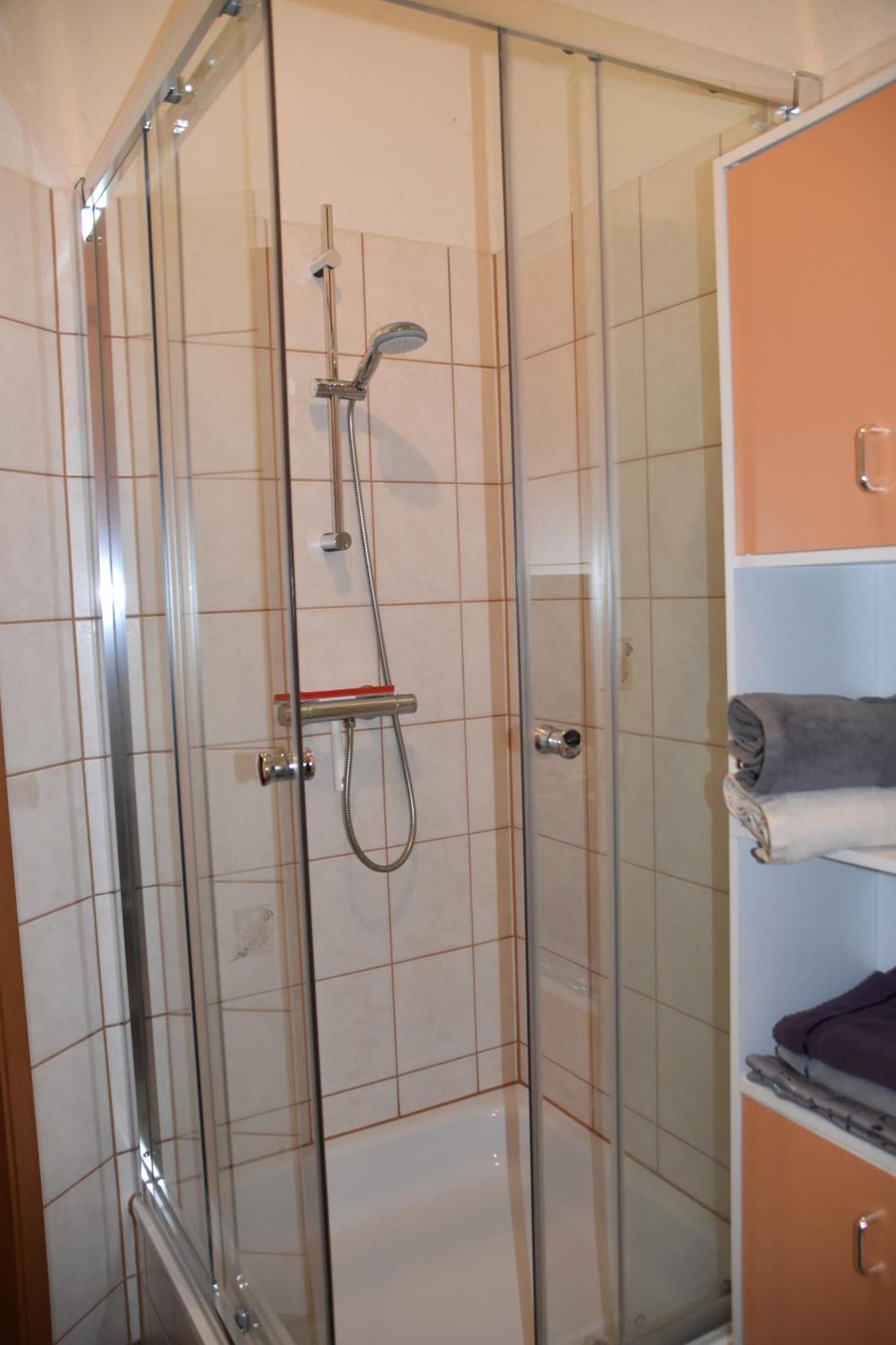 Konigsbruck Ferienwohnung Und Pension "Zur Aue" מראה חיצוני תמונה